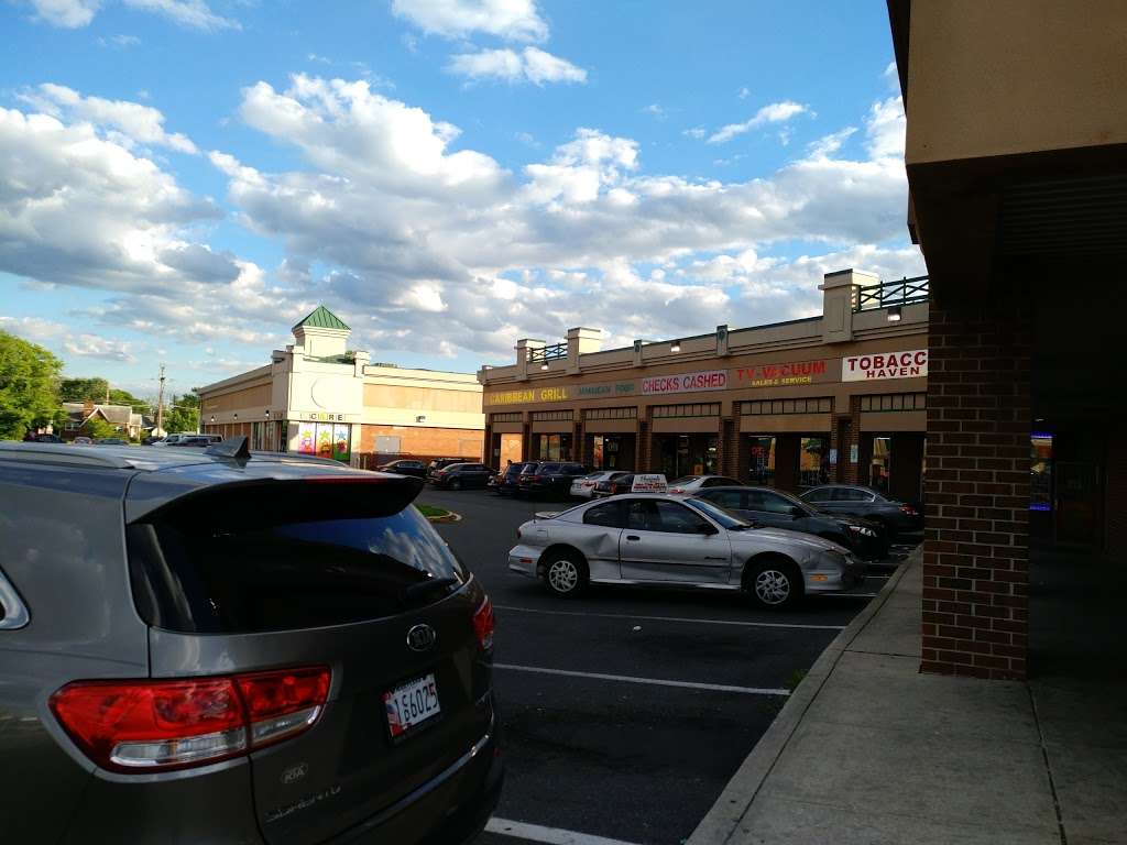 Parkland Shopping Center | District Heights, MD 20747, USA