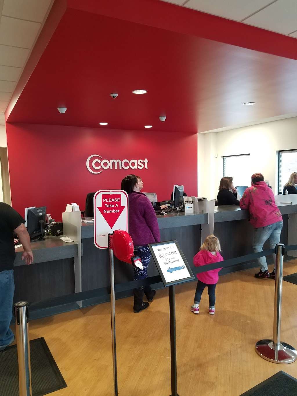 Comcast Service Center | 13492 E 131st St, Fishers, IN 46037 | Phone: (800) 934-6489