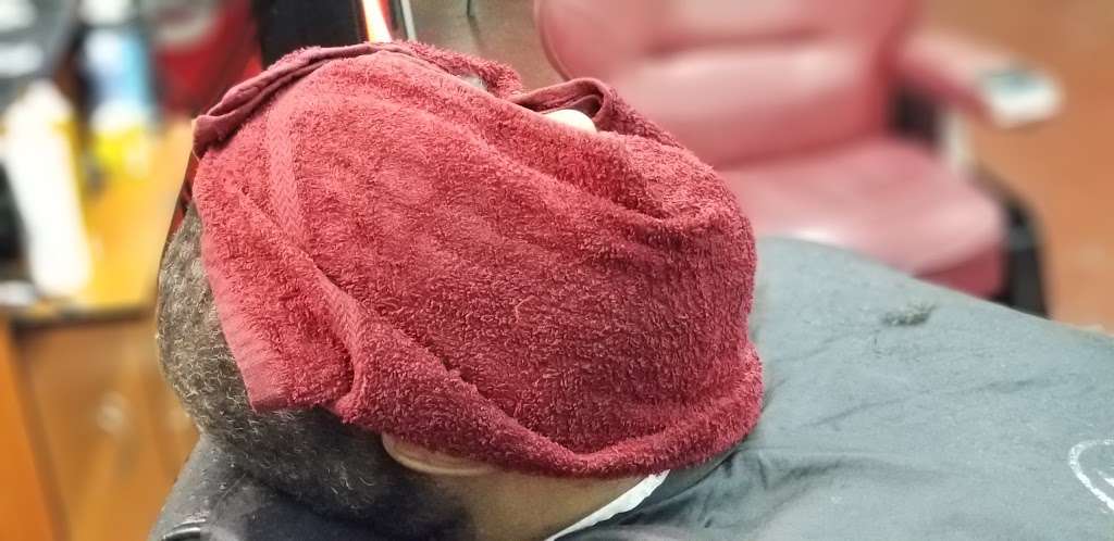 A Clean Edge salon and barber | 10010 E 63rd St, Raytown, MO 64133 | Phone: (816) 737-9531