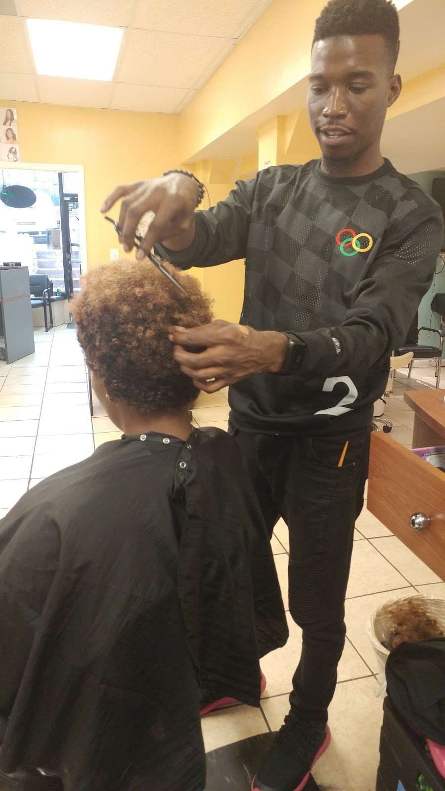 Flawless Cutz 4 | 4043 Wilkens Ave, Carroll, MD 21229 | Phone: (410) 536-4004