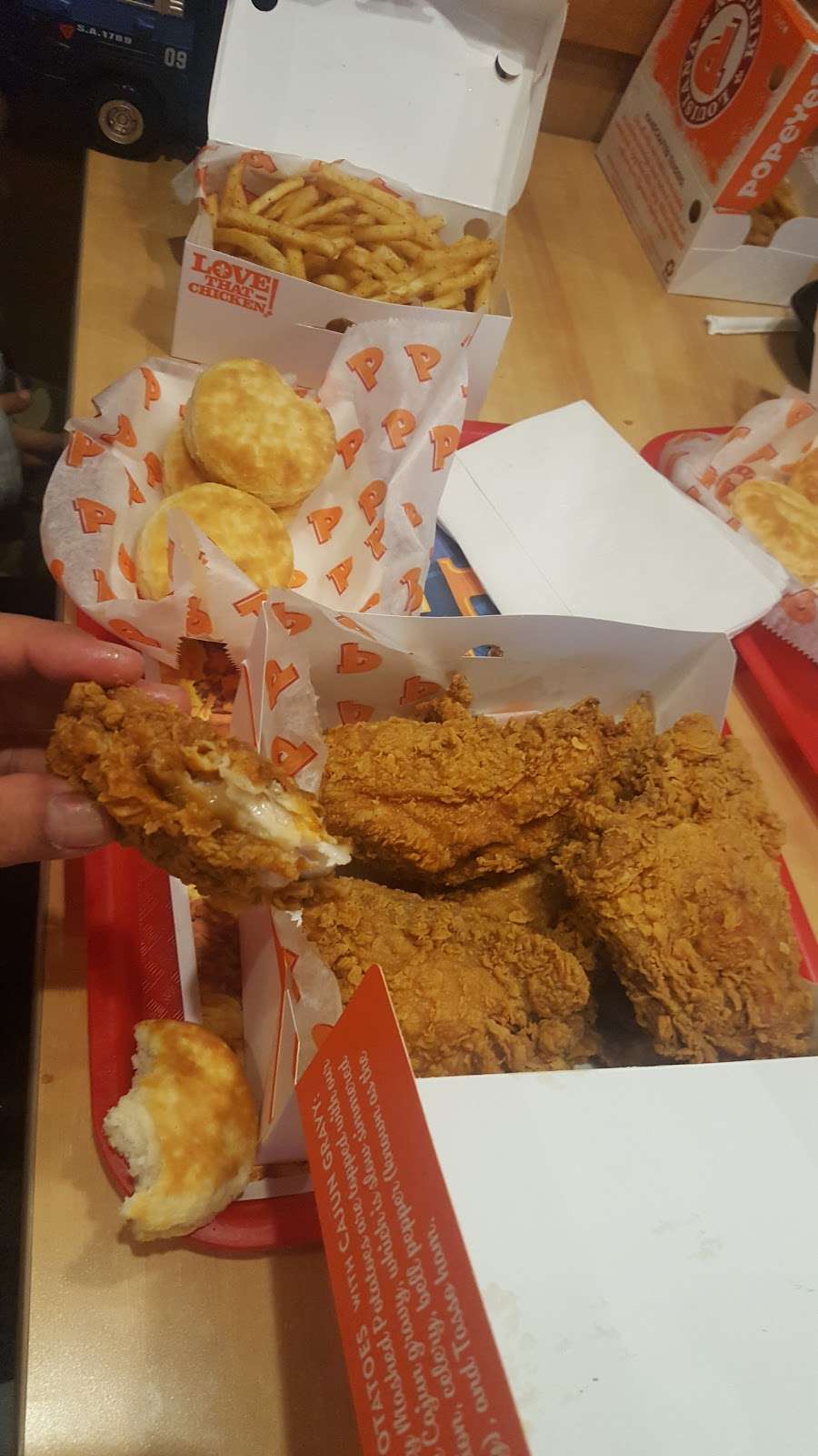 Popeyes Louisiana Kitchen | 325 W Jericho Turnpike, Huntington, NY 11743, USA | Phone: (631) 824-6142