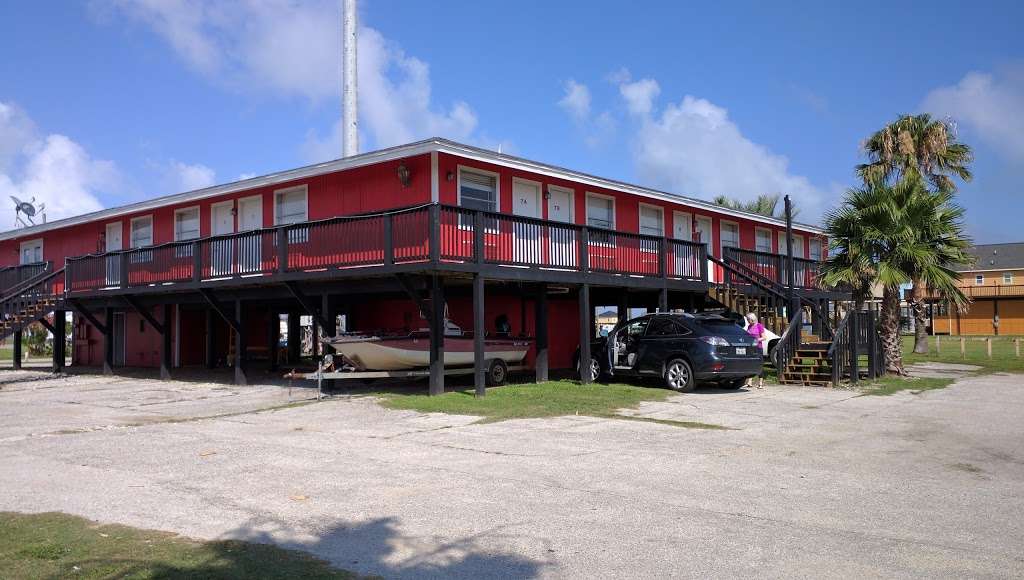 Saltwater Inn | 1020 State Hwy 87, Crystal Beach, TX 77650, USA | Phone: (409) 684-8392