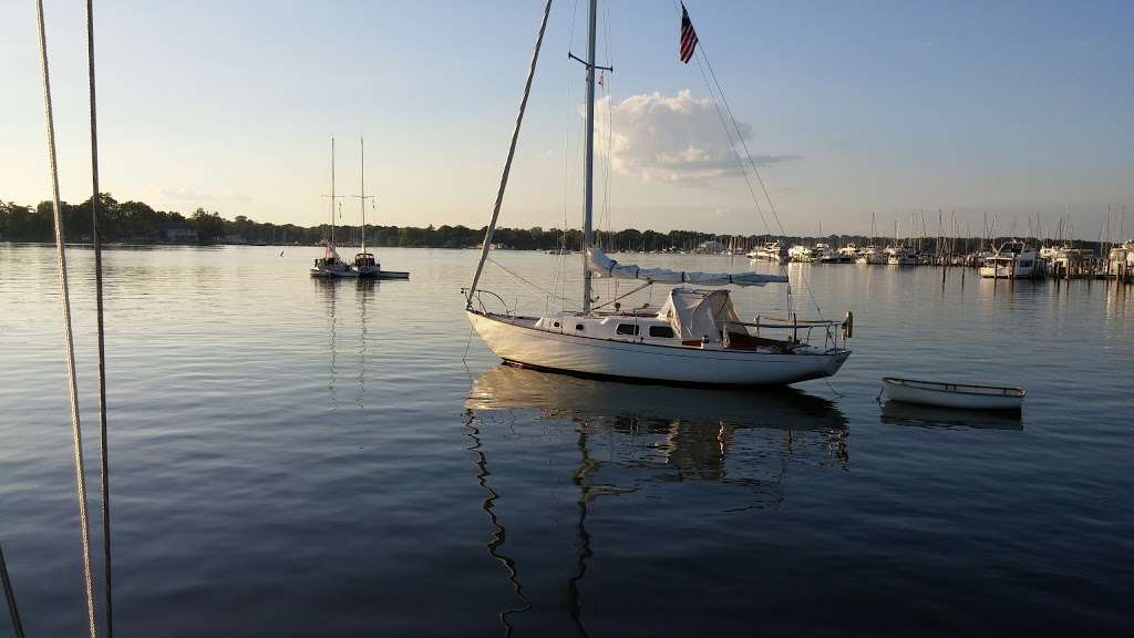 Chesapeake Yacht Club | 4943 Hine Dr, Shady Side, MD 20764, USA | Phone: (410) 867-1500