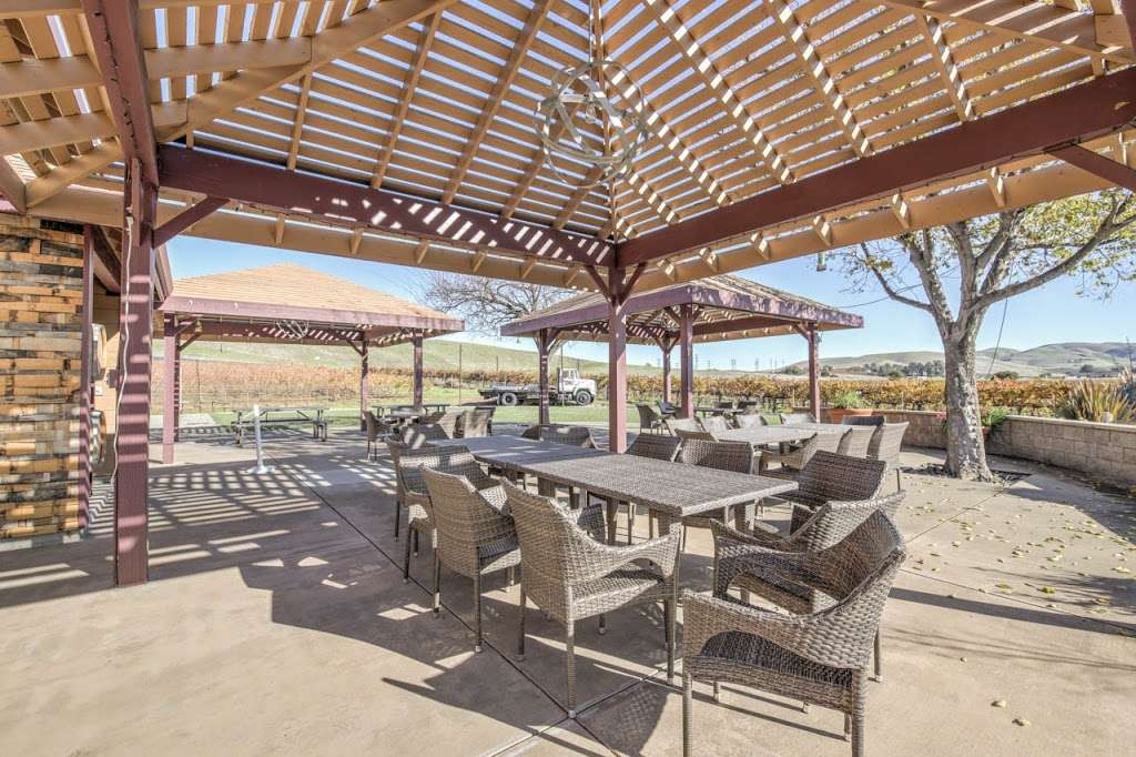 Darcie Kent Vineyards | 7000 Tesla Rd, Livermore, CA 94550, USA | Phone: (925) 243-9040