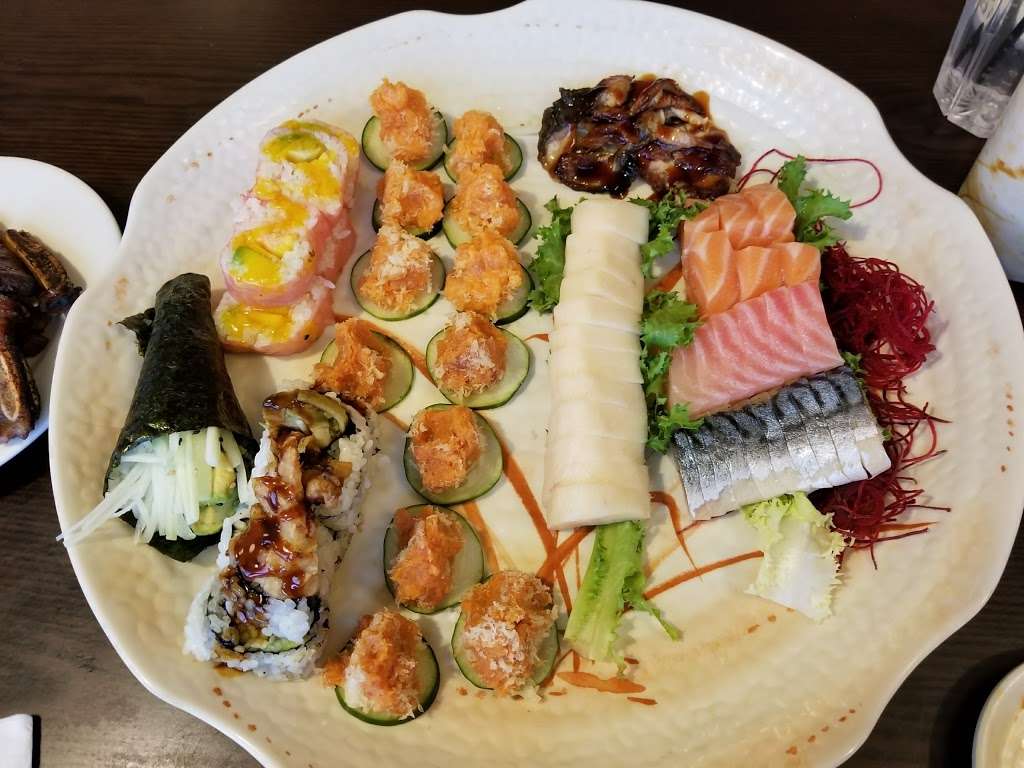 Sushi Village | 290 W Old Country Rd, Hicksville, NY 11801, USA | Phone: (516) 513-1790