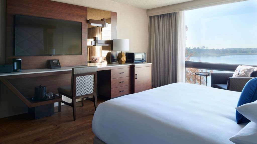 Kansas City Airport Marriott | 775 Brasilia Ave, Kansas City, MO 64153 | Phone: (816) 464-2200