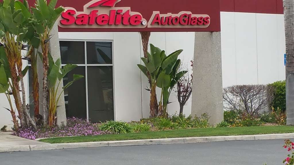 Safelite AutoGlass | 555 Main St, Riverside, CA 92501, USA | Phone: (877) 664-8932