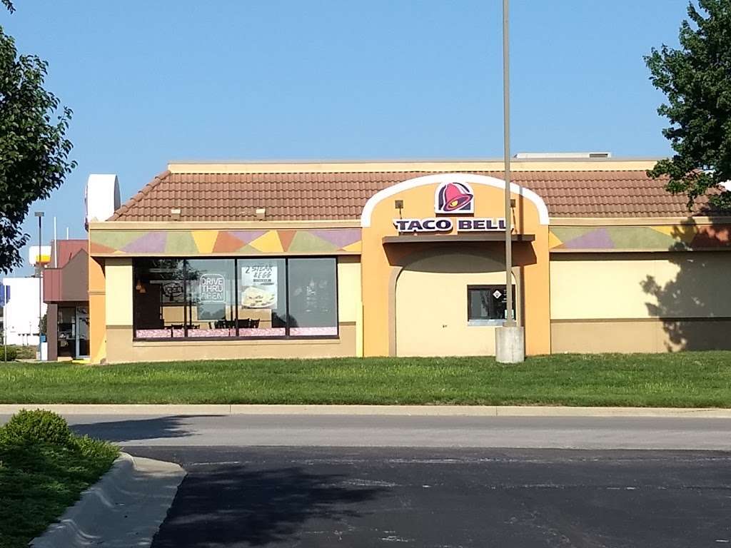 Taco Bell | 430 NE Barry Rd, Kansas City, MO 64155, USA | Phone: (816) 436-3390