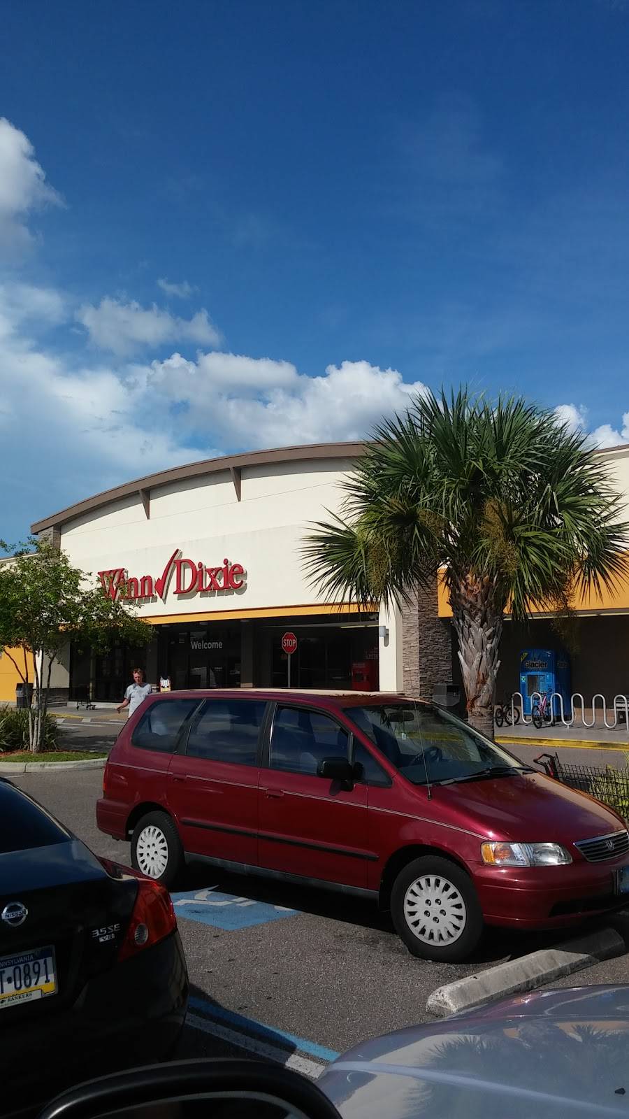 Winn-Dixie | 7489 4th St N, St. Petersburg, FL 33702, USA | Phone: (727) 528-2121