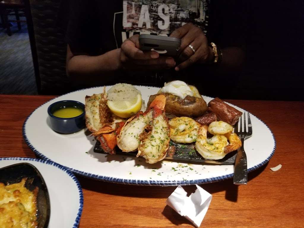 Red Lobster | 5201 S Pulaski Rd, Chicago, IL 60632 | Phone: (773) 284-7000