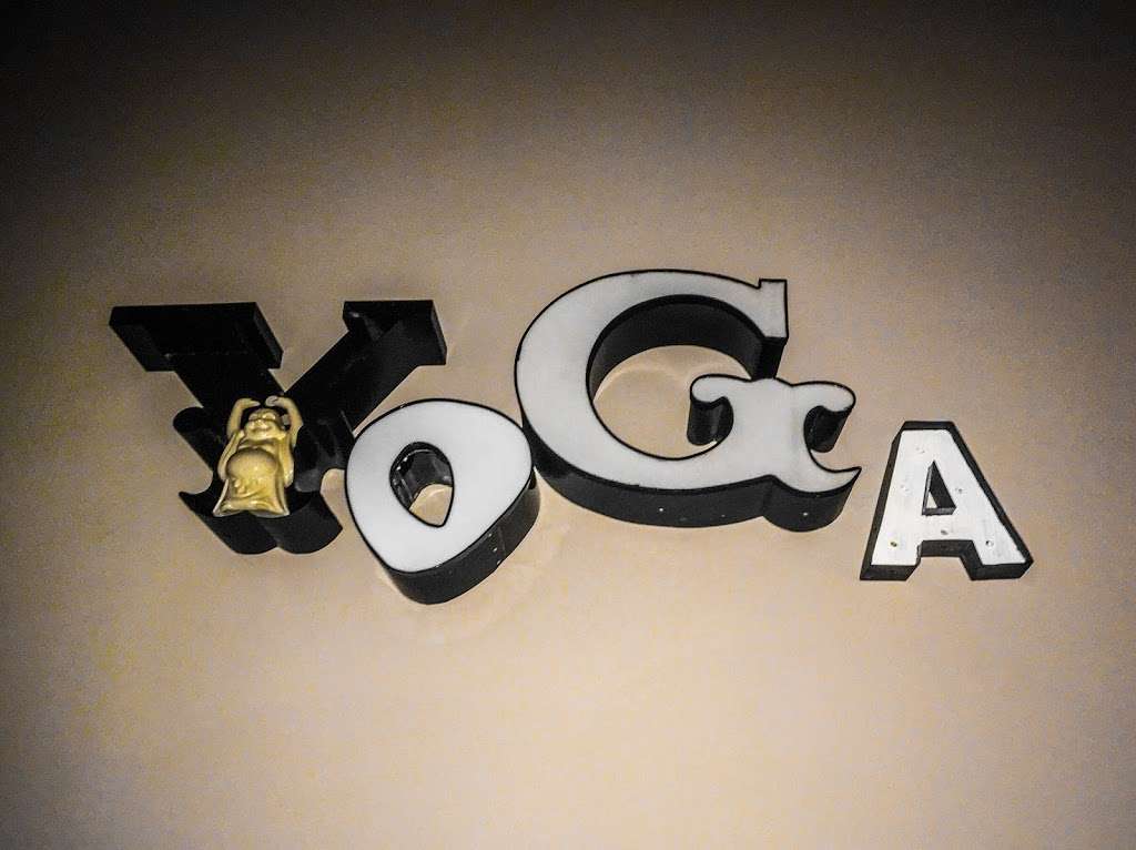 Yoga Patch | 7235 Central St, Kansas City, MO 64114, USA | Phone: (816) 268-4660