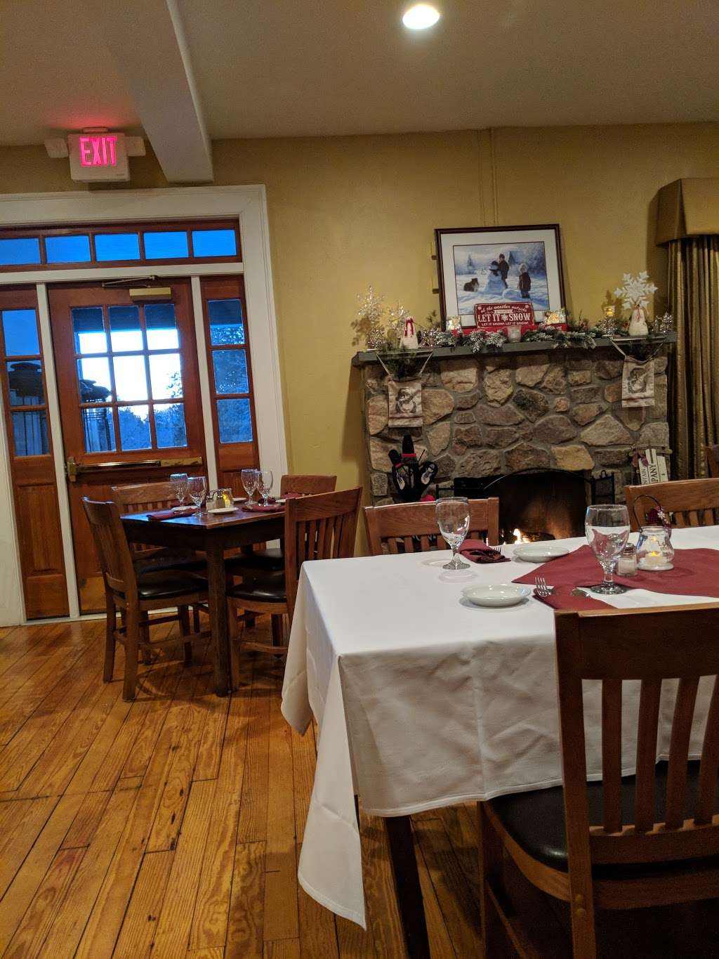 Woodside Lodge at Spring Mountain | 150 Park Ave, Schwenksville, PA 19473, USA | Phone: (484) 552-8457