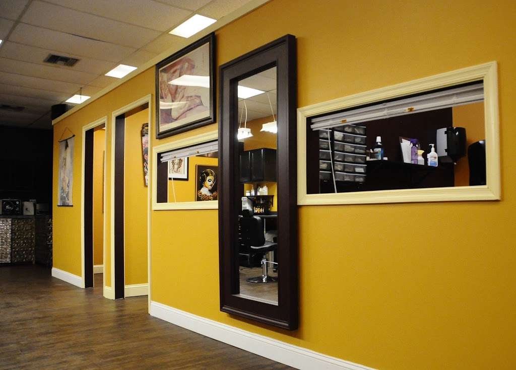 Local Color Tattoo | 1316 West Chester Pike #3, West Chester, PA 19382, USA | Phone: (610) 918-1920