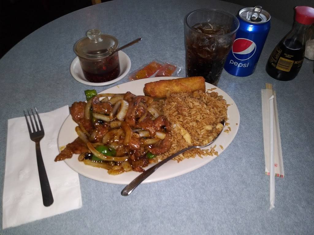 Yin Yang Chinese Restaurant | 2625 White Bear Ave N, Maplewood, MN 55109, USA | Phone: (651) 777-1893