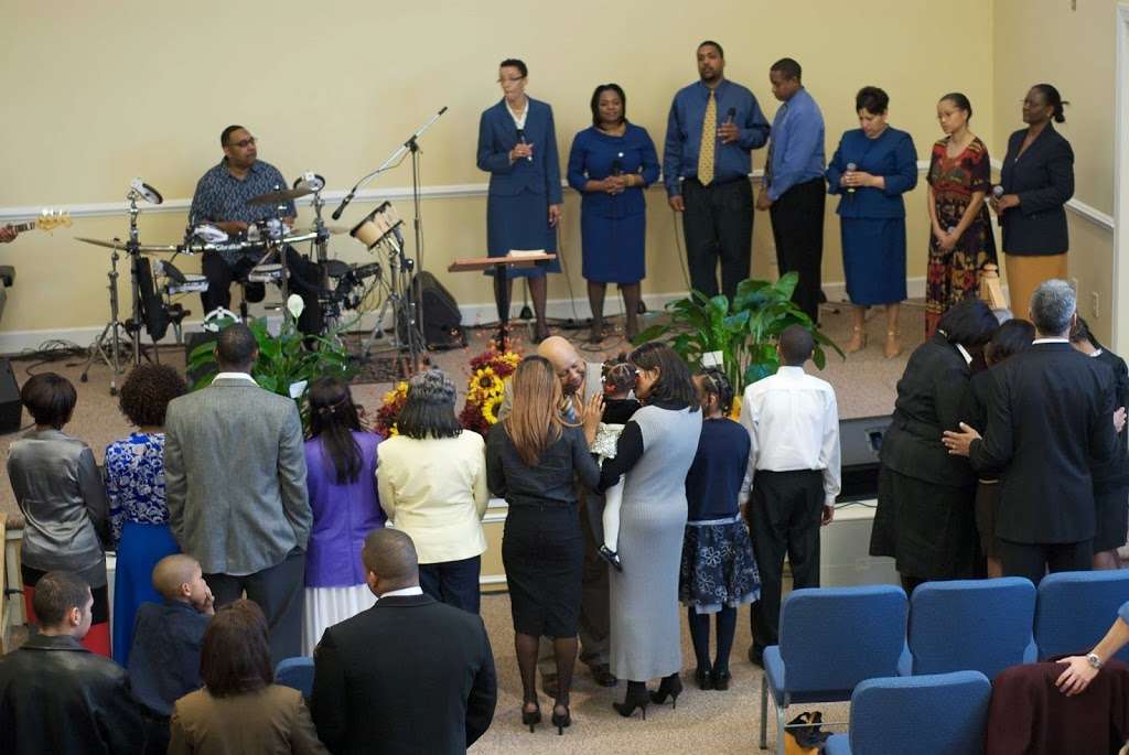 Covenant Family Worship Center | 652 Cambridge St, Fredericksburg, VA 22405, USA | Phone: (540) 657-2222