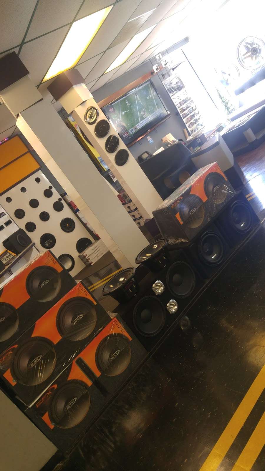 Boss Audio | 518 Smith St, Perth Amboy, NJ 08861, USA | Phone: (732) 442-0111