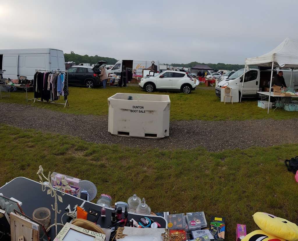 Dunton Carboot Sale | Dunton Rd, Dunton Wayletts, Billericay CM12 9TZ, UK | Phone: 01277 624979