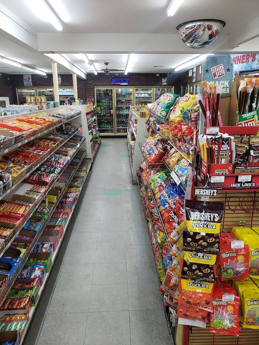 Tanners Grocery | 8822 Hipps Rd, Jacksonville, FL 32222, USA | Phone: (904) 778-0127