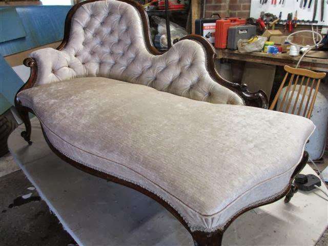 Declan Quigley Upholstery | Fawkham Forge, Fawkham Green, Longfield DA3 8NL, UK | Phone: 01474 872307