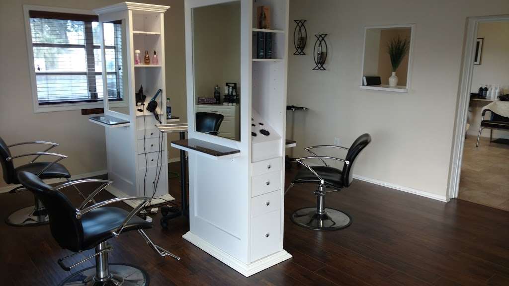 Studio 19 - Hair Salon | 1905 S Bay St, Eustis, FL 32726, USA | Phone: (352) 602-4174