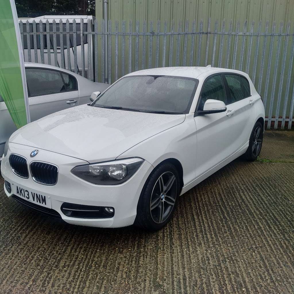 Warren Vehicle Sales | 113-115 Codicote Rd, Welwyn AL6 9TY, UK | Phone: 01438 821425