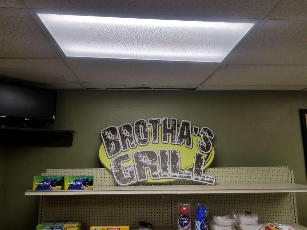 Brothas Grill & Convenience Store | 2900 E 39th St, Kansas City, MO 64128 | Phone: (816) 832-8286