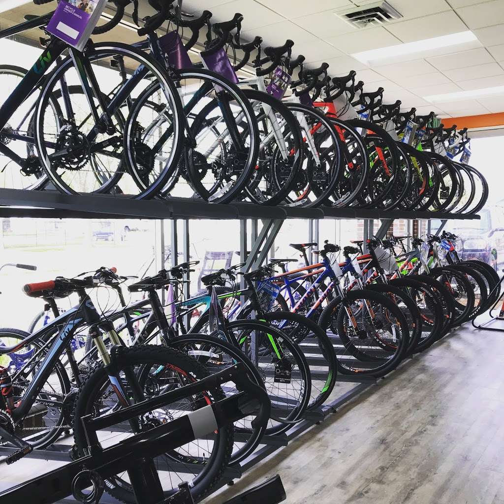 Columbus Cycling & Fitness | 833 16th St, Columbus, IN 47201, USA | Phone: (812) 372-7486