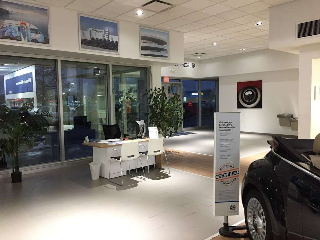 Crown Volkswagen of Lawrence | 3400 Iowa St, Lawrence, KS 66046 | Phone: (785) 838-7750