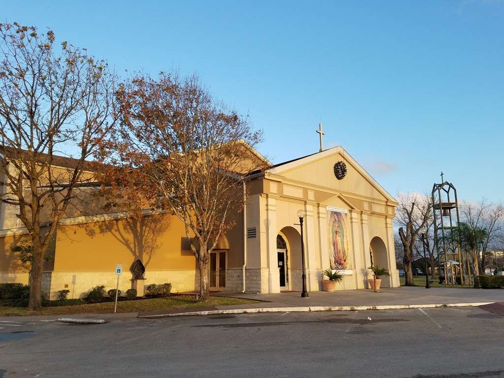 Saint Frances Cabrini Catholic Church | 10727 Hartsook St, Houston, TX 77034 | Phone: (713) 946-5768
