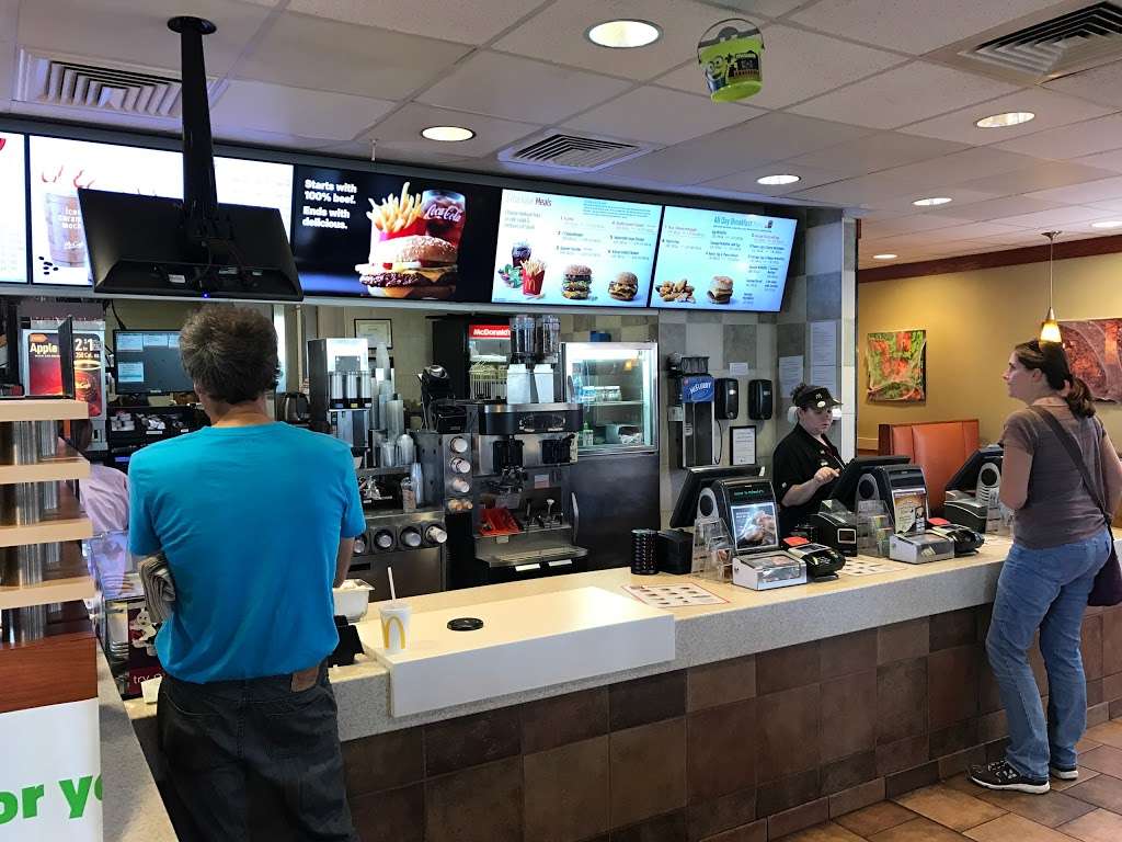 McDonalds | 502 Pottstown Ave, Pennsburg, PA 18073 | Phone: (215) 679-4744