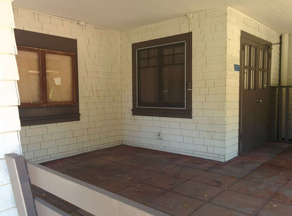 Barlow Respiratory Hospital | 2000 Stadium Way, Los Angeles, CA 90026, USA | Phone: (213) 250-4200