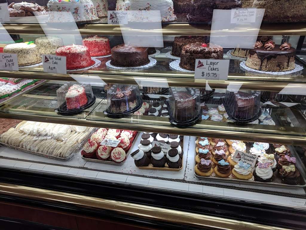 Alfonsos Pastry Shoppe | 4366 Amboy Rd, Staten Island, NY 10312, USA | Phone: (718) 984-8011