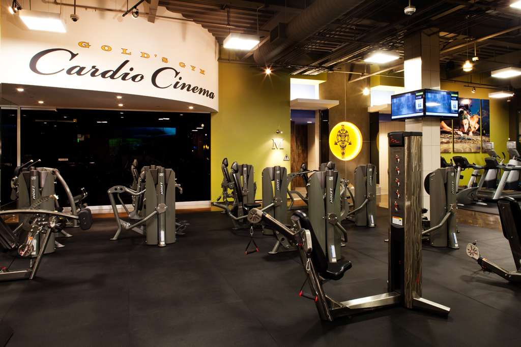 Golds Gym | 24445 Town Center Dr #195, Valencia, CA 91355, USA | Phone: (661) 288-1818