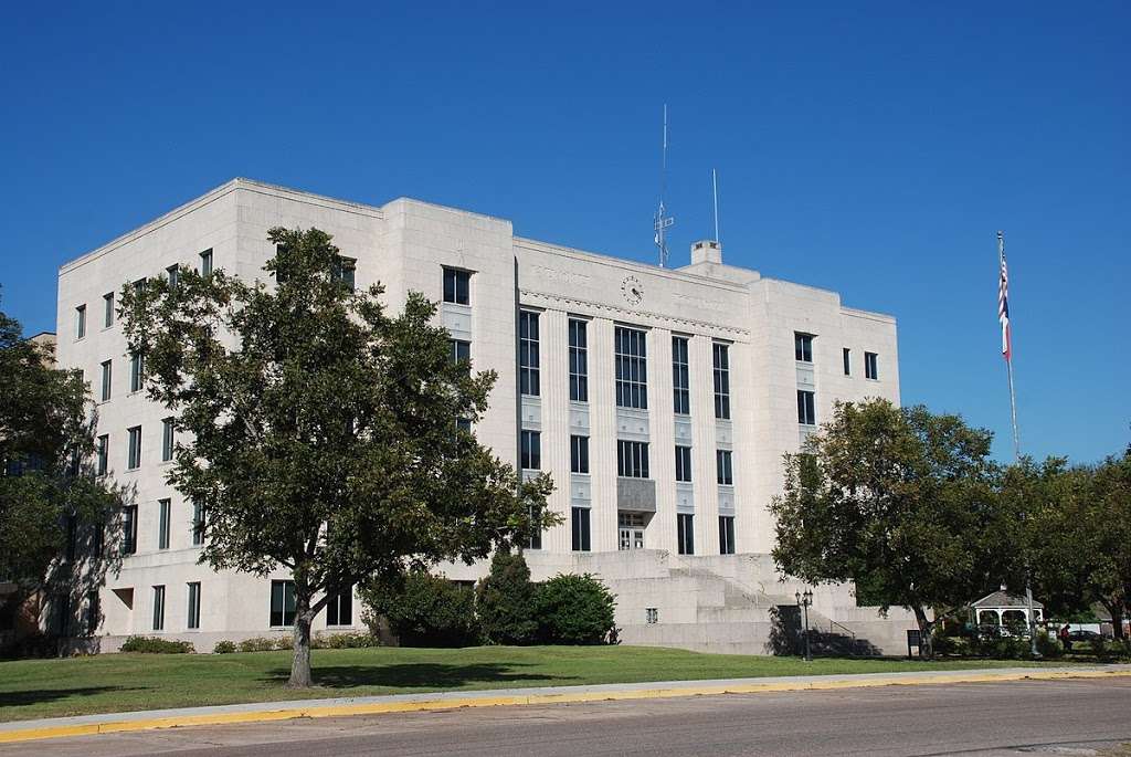 Brazoria County Courthouse | 111 E Locust St, Angleton, TX 77515, USA | Phone: (979) 849-5711