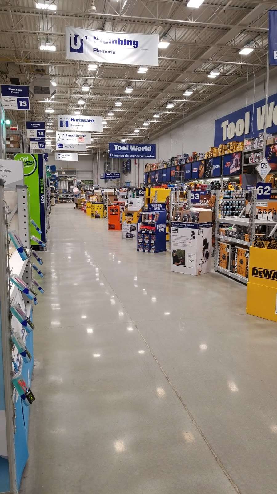 Lowe's Home Improvement, 100 Watson Dr, Turnersville, NJ 08012, USA