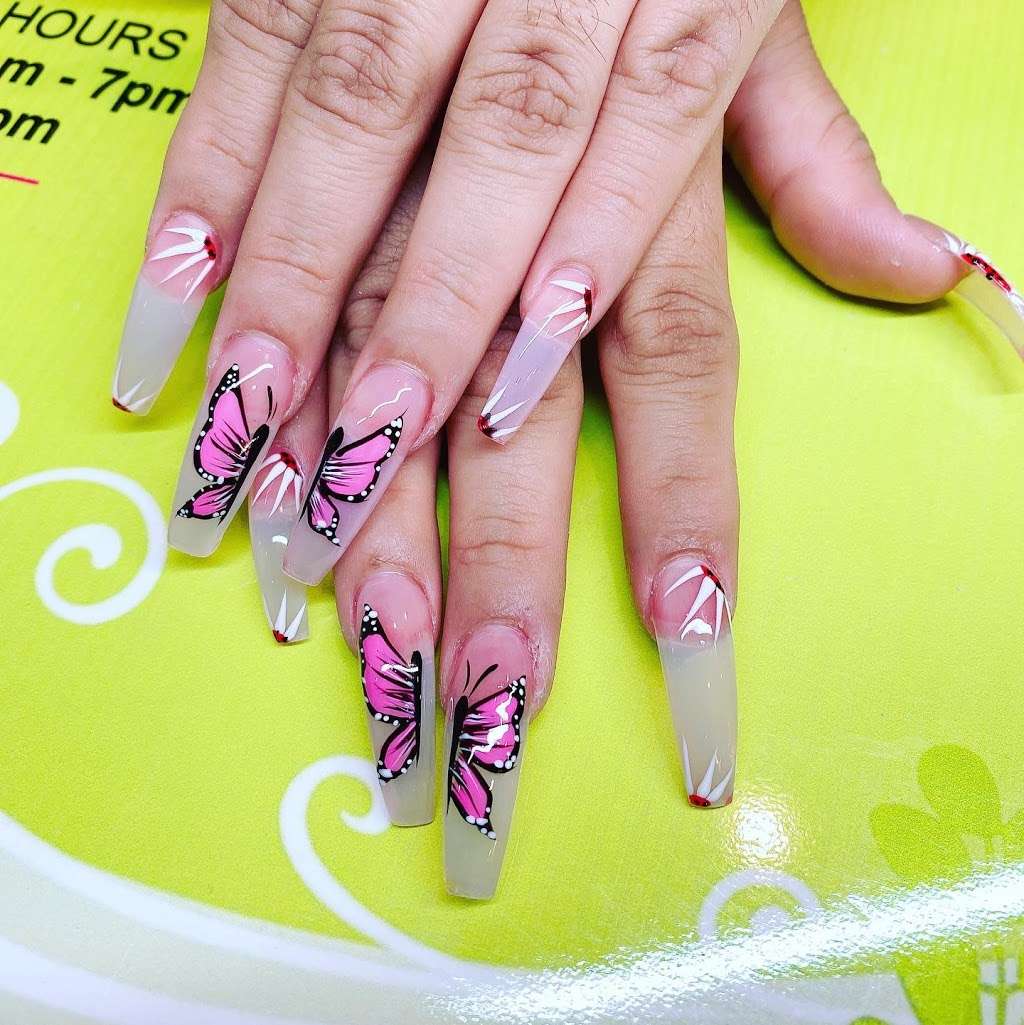 Sassy Nail Spa Avondale | 210 N Avondale Blvd, Avondale, AZ 85323, USA | Phone: (623) 215-4704