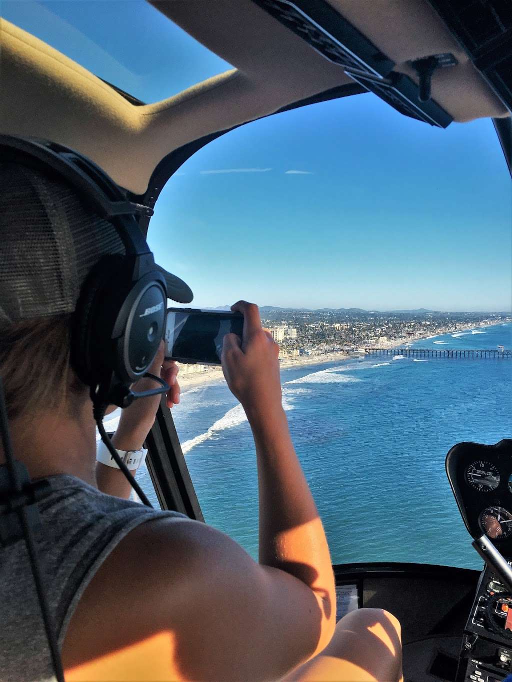 Waverider Helicopter Tours | 480 Airport Rd, Oceanside, CA 92058, USA | Phone: (760) 691-9144