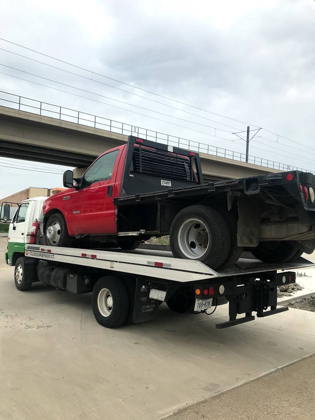 Lucero Dallas Towing Service | 724 Havendon Cir, Dallas, TX 75203, United States | Phone: (214) 935-9924