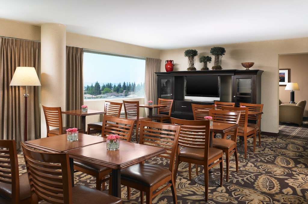 Sheraton Ontario Airport Hotel | 429 N Vineyard Ave, Ontario, CA 91764 | Phone: (909) 937-8000