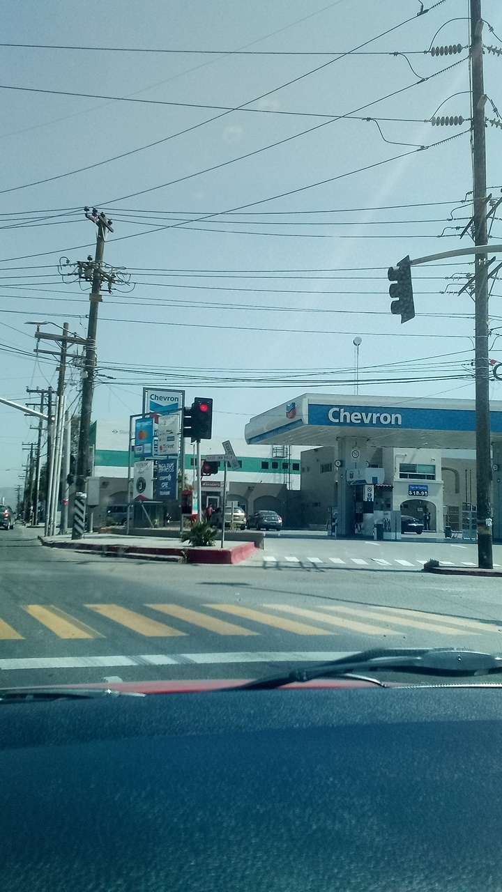 Chevron | Calle Cuarta Sur, Blvd. Industrial 902, Cd Industrial, 22444 Tijuana, B.C., Mexico | Phone: 664 633 3100