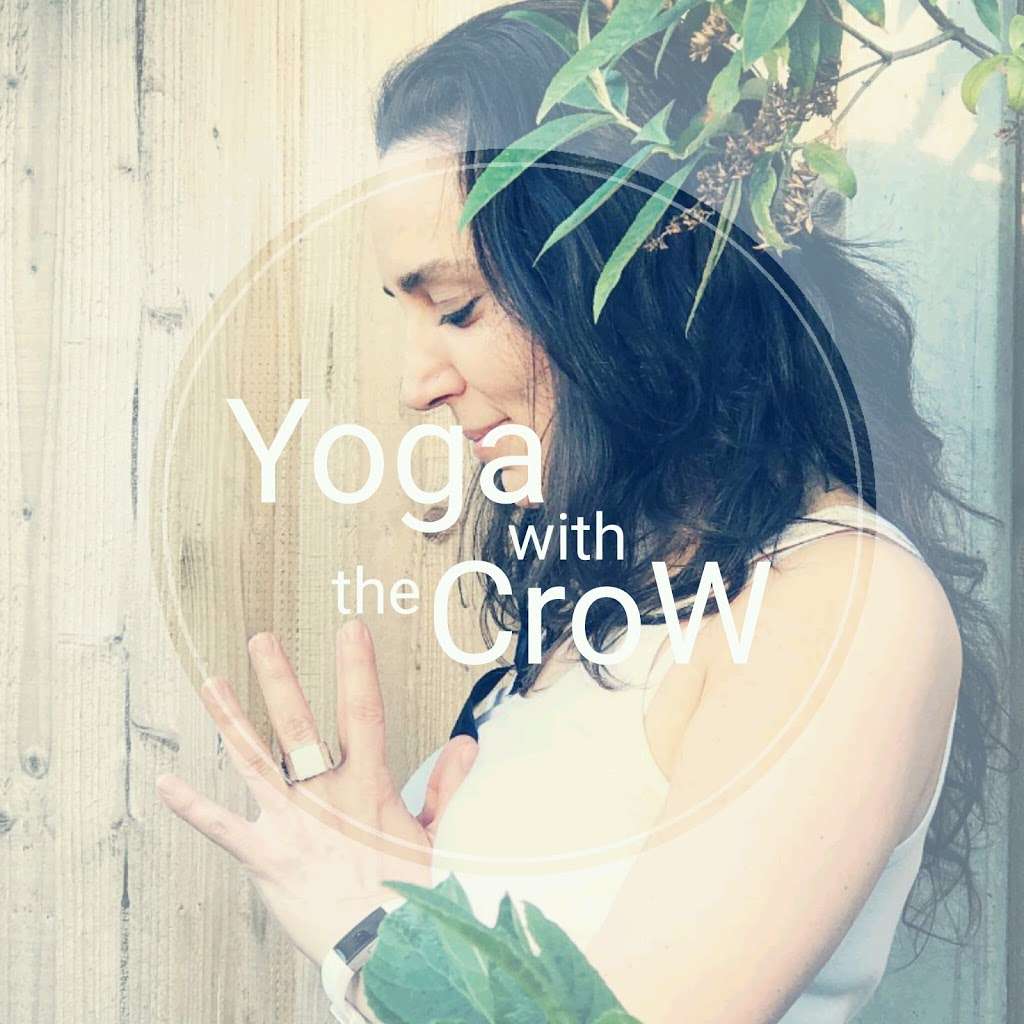 YogaCrow.UK | Wesley Hall Foyer Loughton Methodist Church, 260 High Rd, Loughton IG10 1RB, UK | Phone: 07982 944217