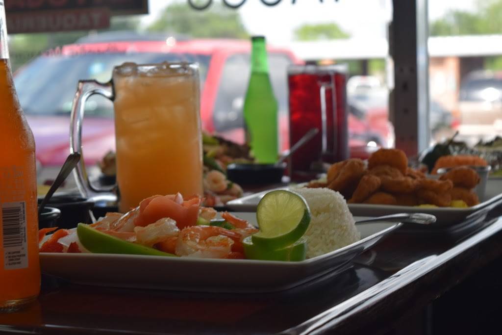 Mariscos La Fogata Restaurant | 1957 E Belt Line Rd, Carrollton, TX 75006, USA | Phone: (469) 289-0311