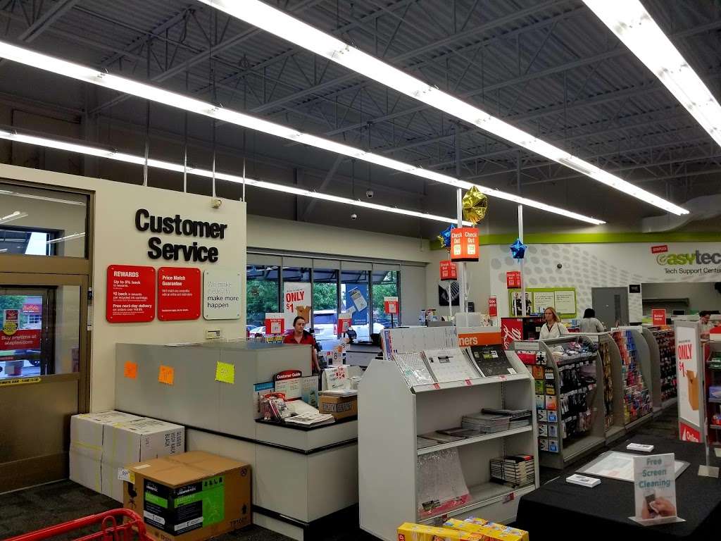 Staples | 654 North West End Blvd, Quakertown, PA 18951 | Phone: (215) 538-8812