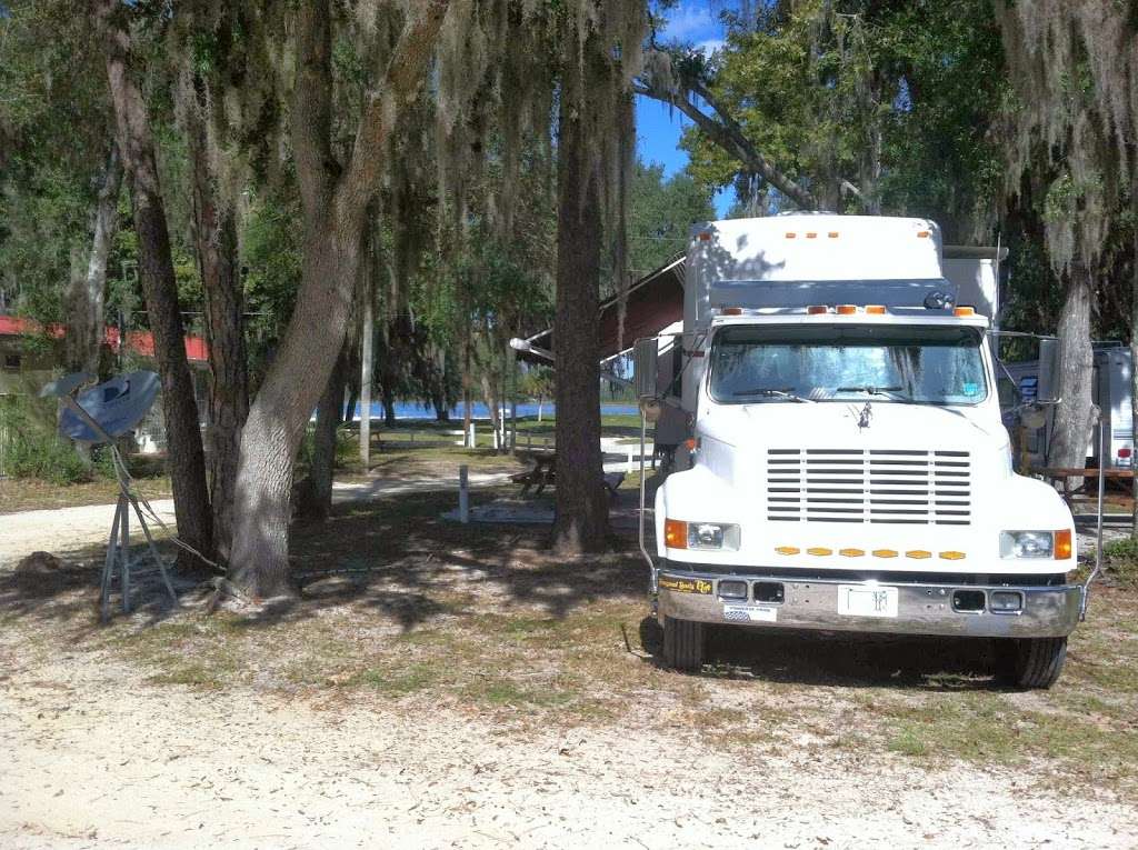 Lake Bryant MH & RV Park | 5000 SE 183rd Avenue Rd, Ocklawaha, FL 32179, USA | Phone: (352) 625-1991