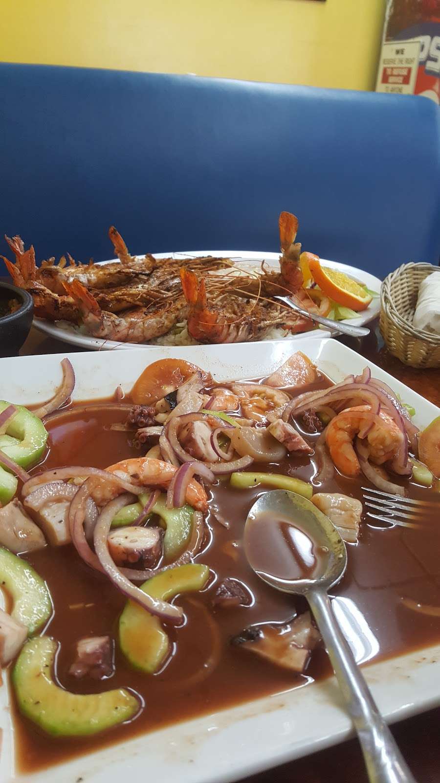 Mariscos Las Doradas | 3570 Martin Luther King Jr Blvd, Lynwood, CA 90262, USA | Phone: (310) 631-2189