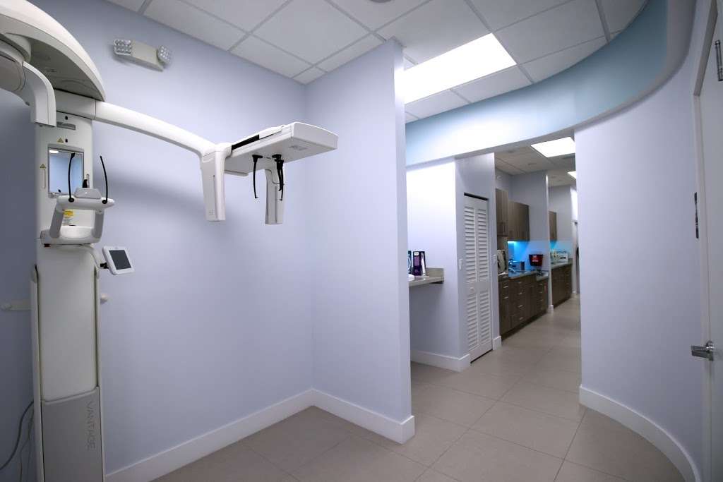 Hialeah Dentist. Paya Dental | 2851 W 68th St #12, Hialeah, FL 33018, USA | Phone: (786) 391-1547