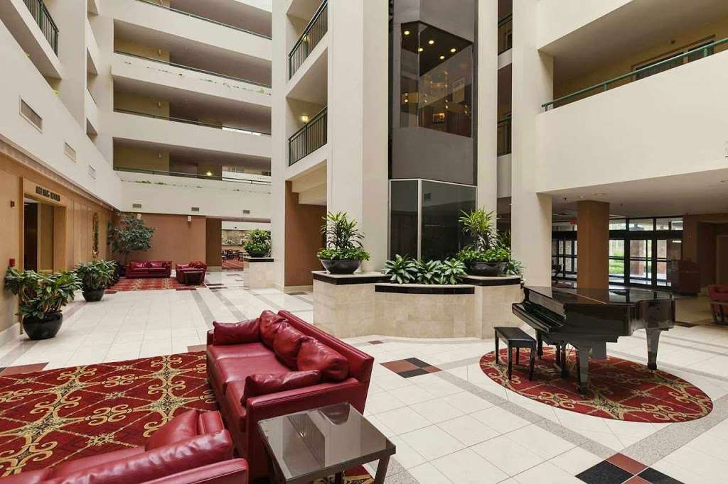 Embassy Suites by Hilton Philadelphia Valley Forge | 888 Chesterbrook Blvd, Wayne, PA 19087 | Phone: (610) 647-6700