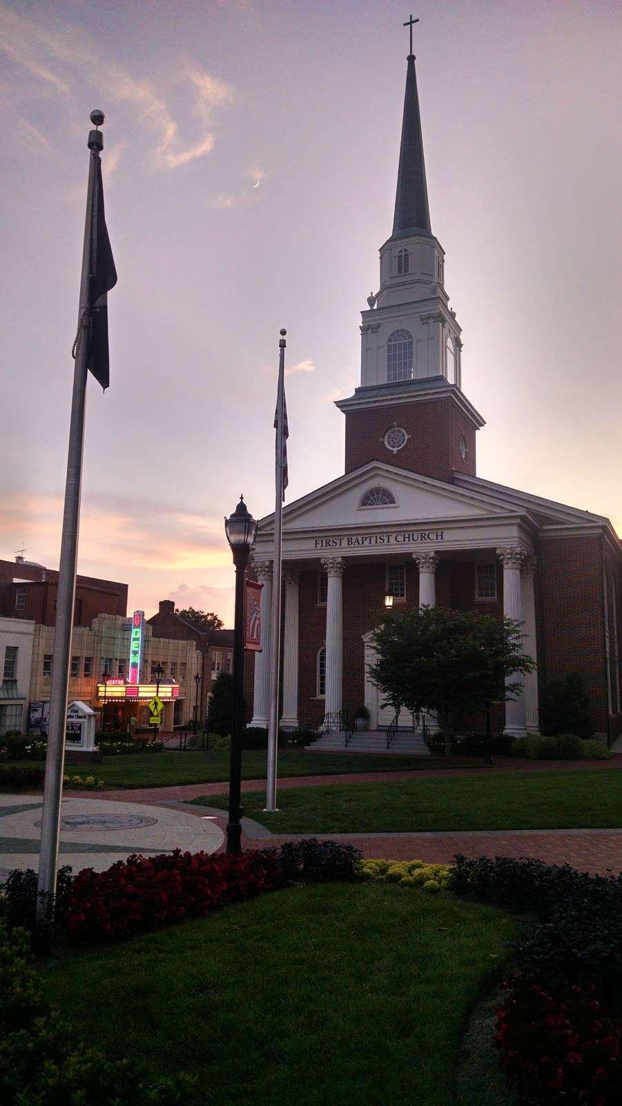 Gem Theatre | 111 W 1st St, Kannapolis, NC 28081, USA | Phone: (704) 932-5126