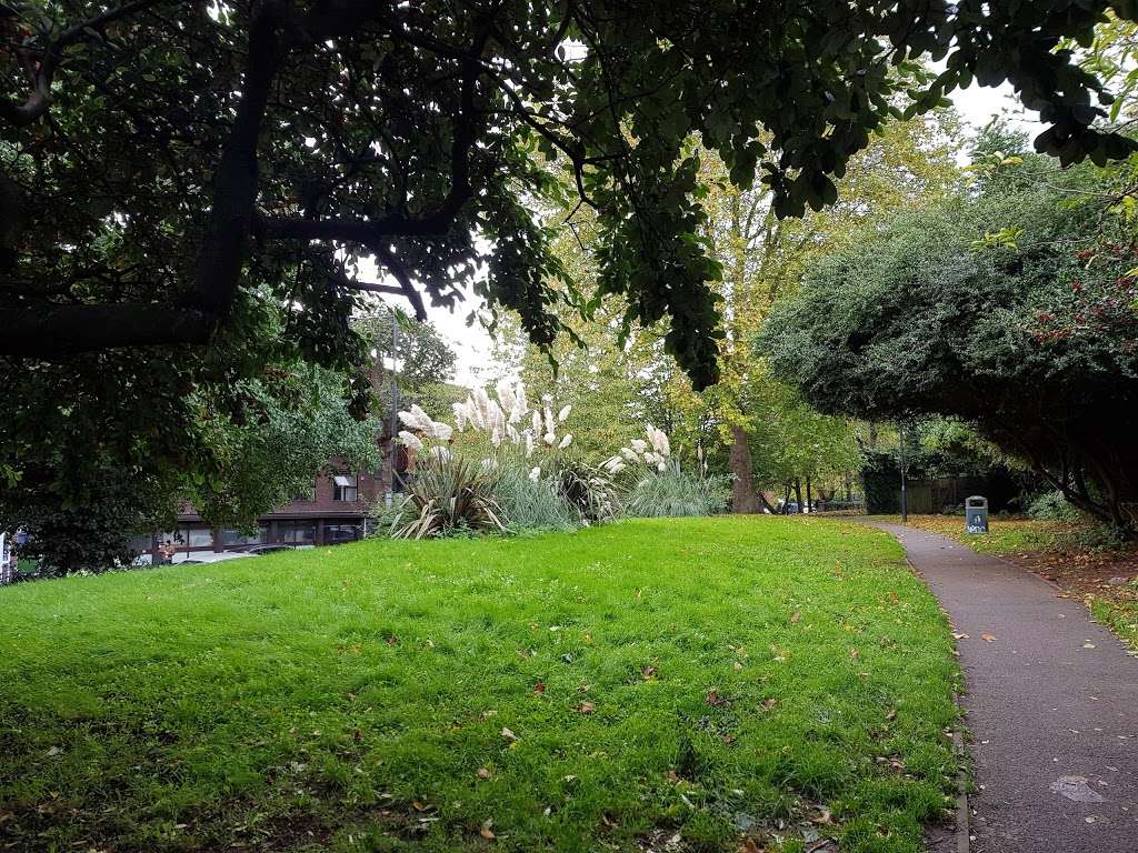 Hazel Road Open Space | A404, London NW10 5PP, UK