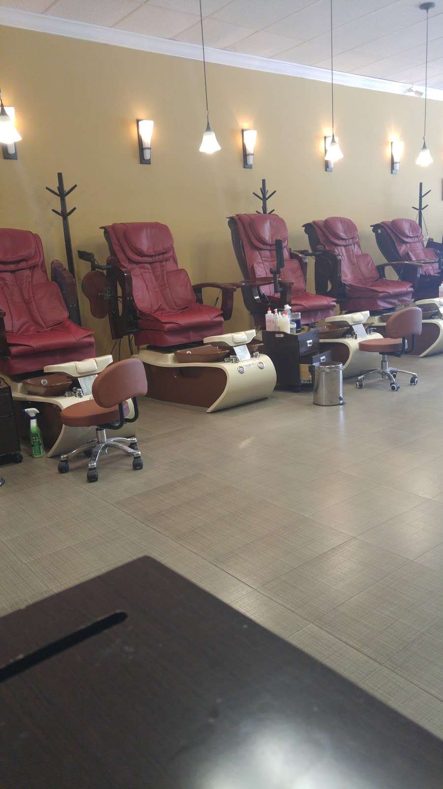 TT Nails & Spa | 27405 US-27, Leesburg, FL 34748, USA | Phone: (352) 638-9088